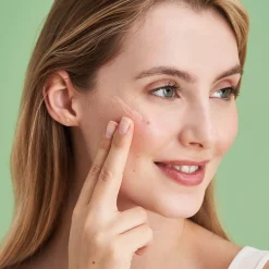 DADO SENS Dermacosmetics Dado Sens Dermacosmetica Sensacea Intensief