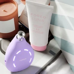 FOREO Kiwi Derma Diamant Microdermabrasie & Porien Reinigingsapparaat