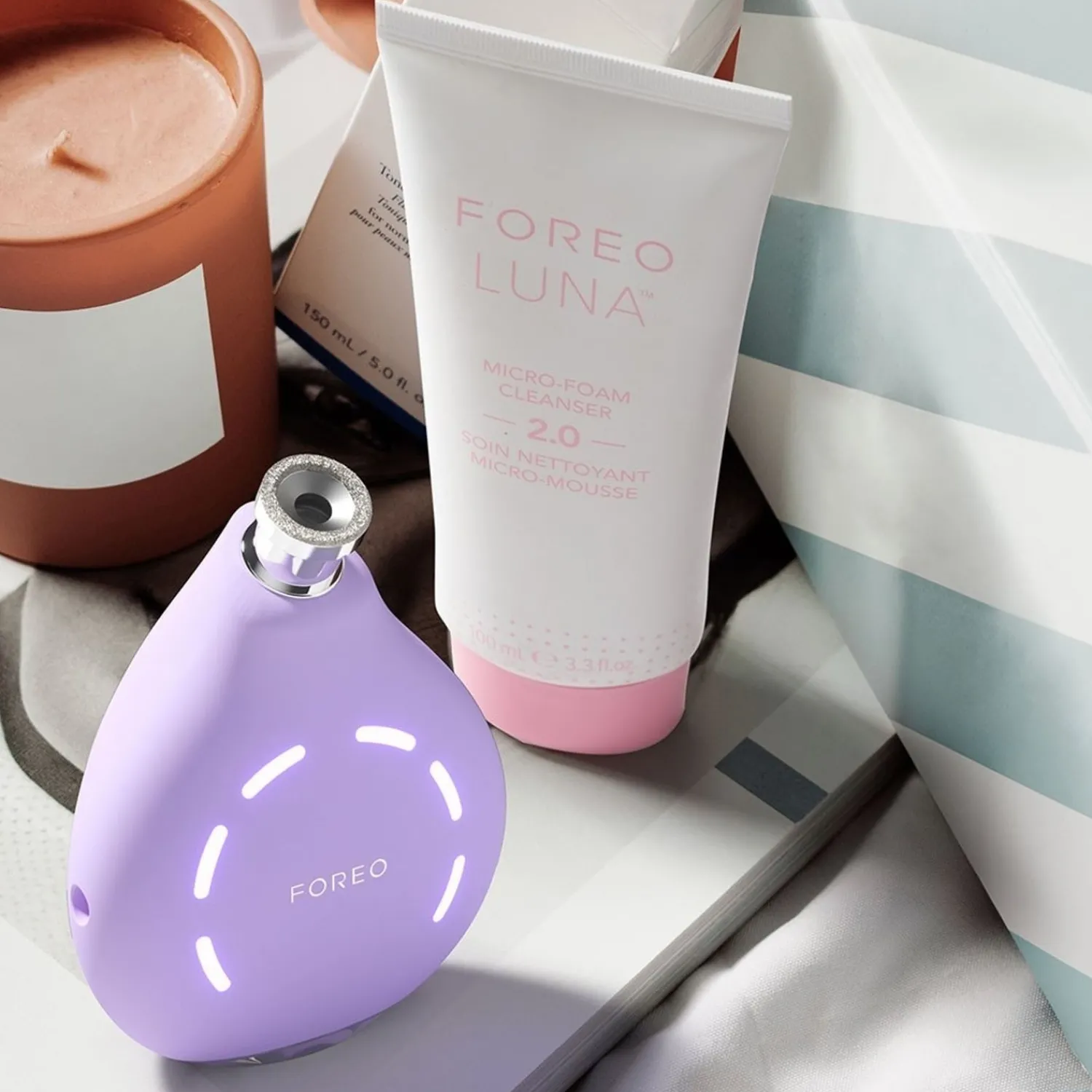 FOREO Kiwi Derma Diamant Microdermabrasie & Porien Reinigingsapparaat