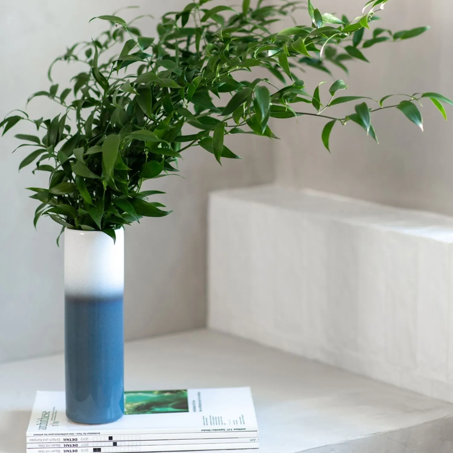 like. by Villeroy & Boch Leuk Vinden. Van Villeroy & Boch Vaas Cilinder Blauw Groot Lave Home