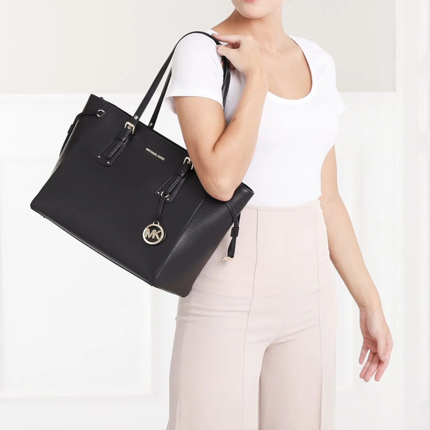Michael Kors Voyager Schultertasche